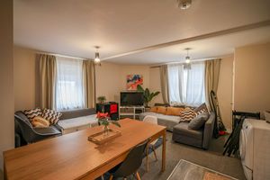 Photo 1- click for photo gallery